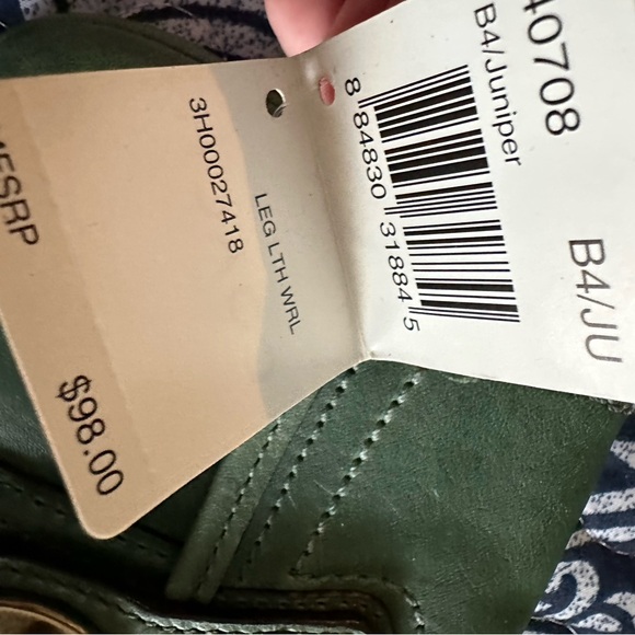 Vintage coach army green color wristlet. - Picture 11 of 13